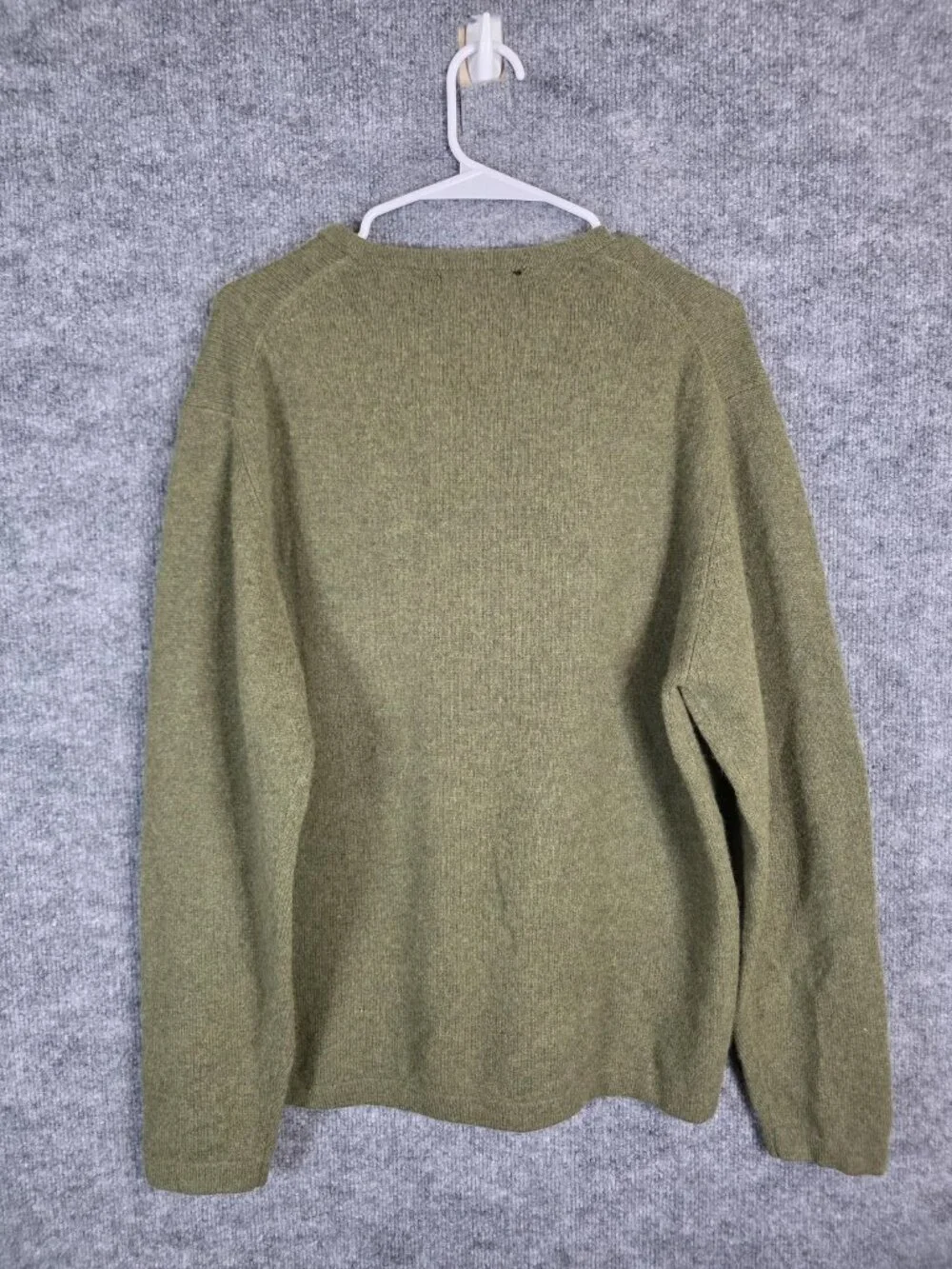 American Blue Sweater Mens Medium Green Cashmere Crewneck Pullover Stains Hole